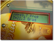display showing current information