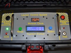 Arduino Launch Control System displaying current temperature and humidity