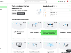 Home Page of the learner, displaying the active learning paths with a progression bar, the leaderboard as well as the navigation on the left. 