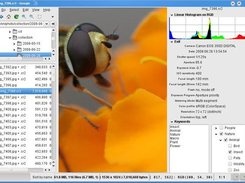 Sidebar with histogram, exif and keywords