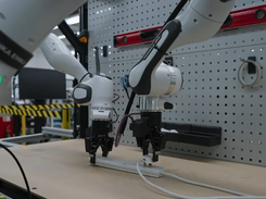 Gemini Robotics Screenshot 1