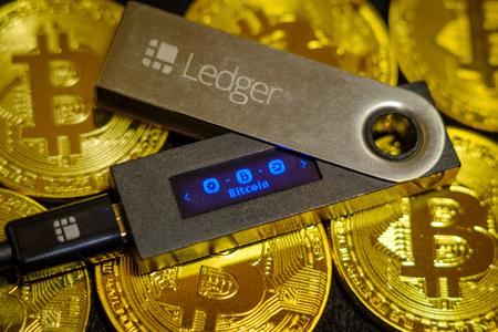 ledge crypto wallet comparison